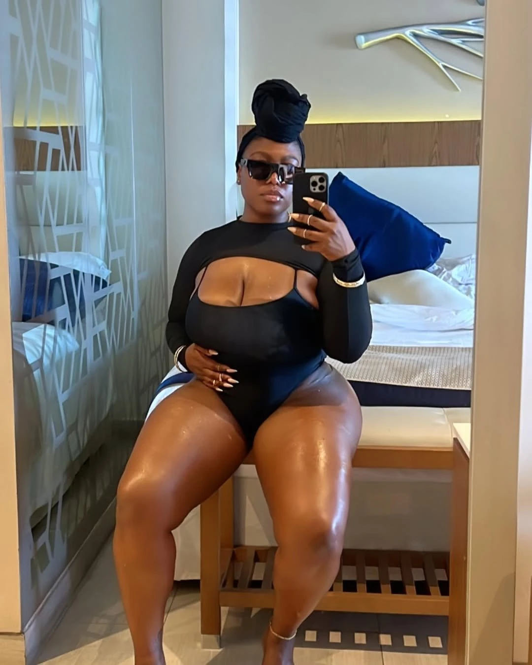 Fanta – Ghanaian escort in Dakar — 2 / 4