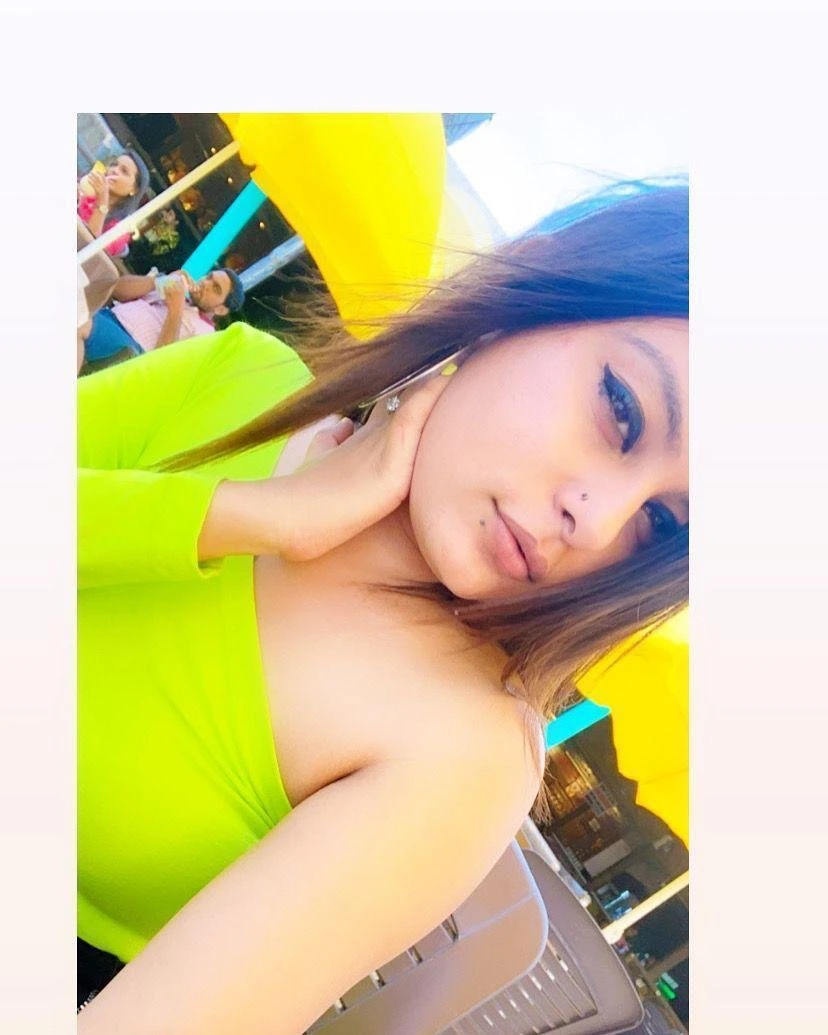Riya Singh – Indian escort in Kolkata — 4 / 6