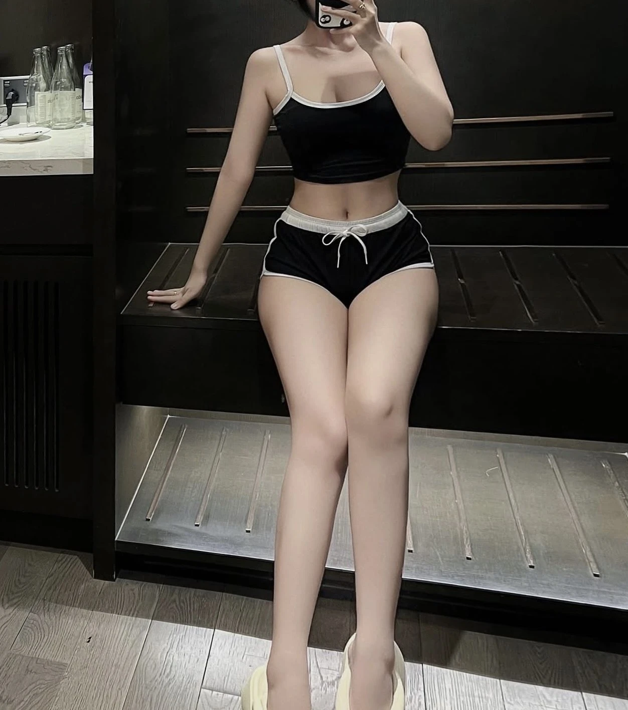 Samie – Vietnamese escort in Ho Chi Minh City — 5 / 12