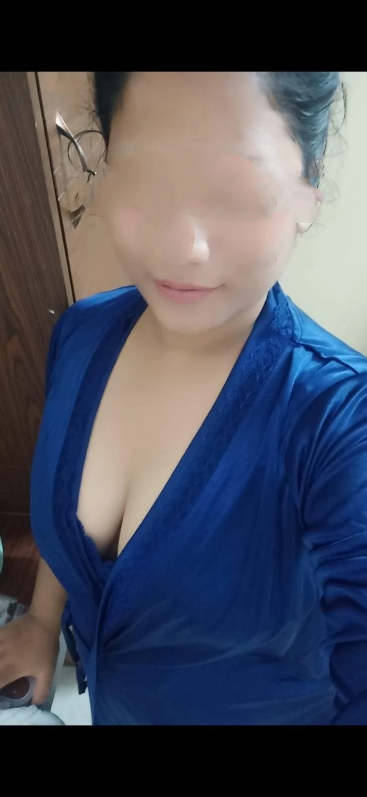 Chubby Queen – Indian escort in Mumbai — 3 / 15