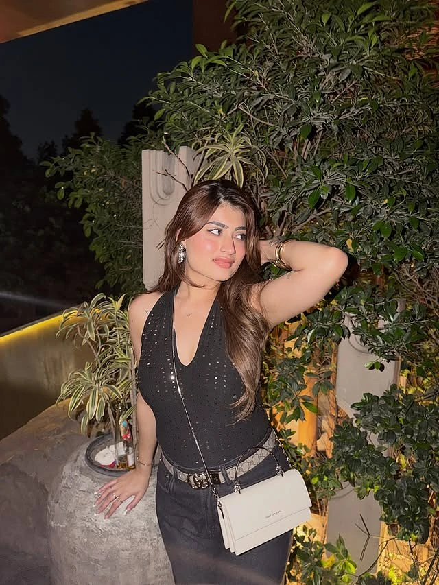 Neha – Indian escort in Hyderabad — 5 / 6