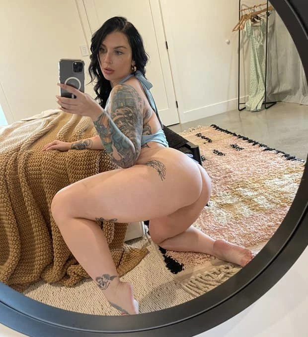 Imelda Rhode – American escort in Dublin — 2 / 9