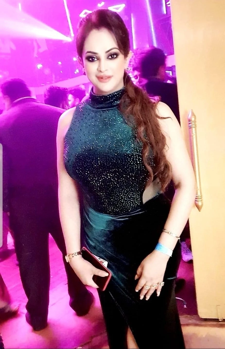Anjali Sex toy for u real meet – Indian escort in New Delhi — 9 / 16
