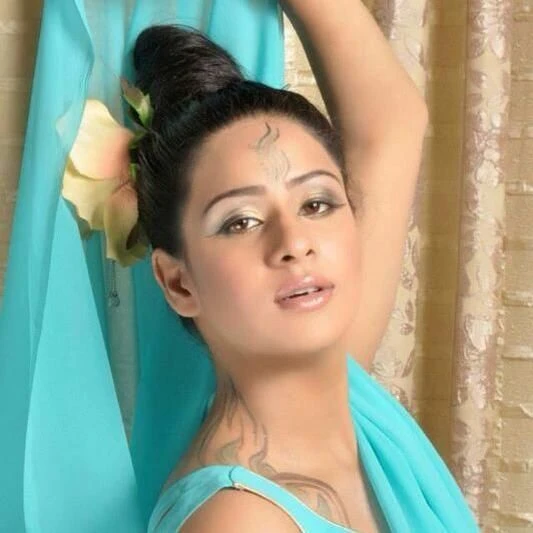 Robi From Lahore – Pakistani escort in Hyderābād, Pakistan — 2 / 3