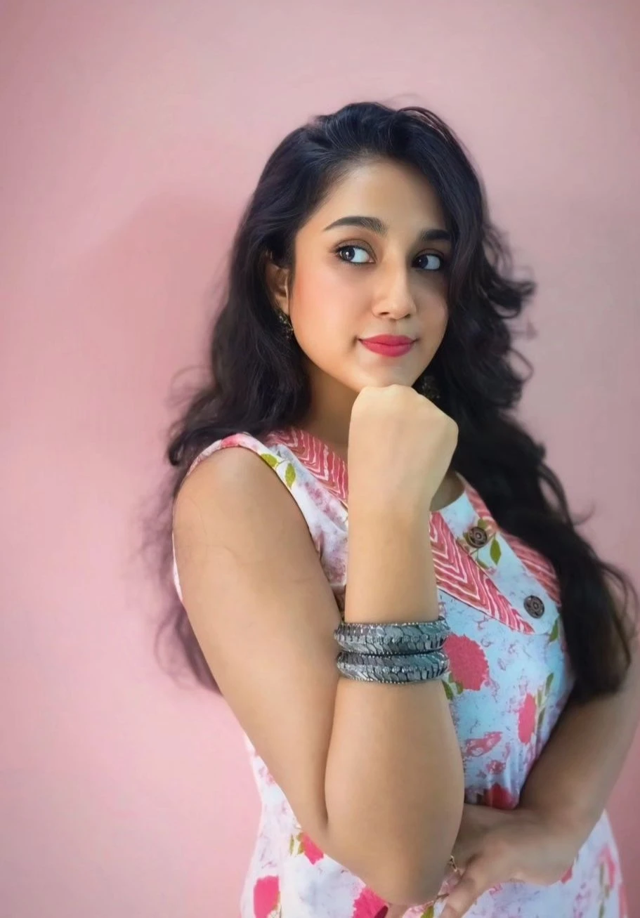 Independent Shimla Cam Show / Reel Meet – Indian escort in Mumbai — 3 / 4