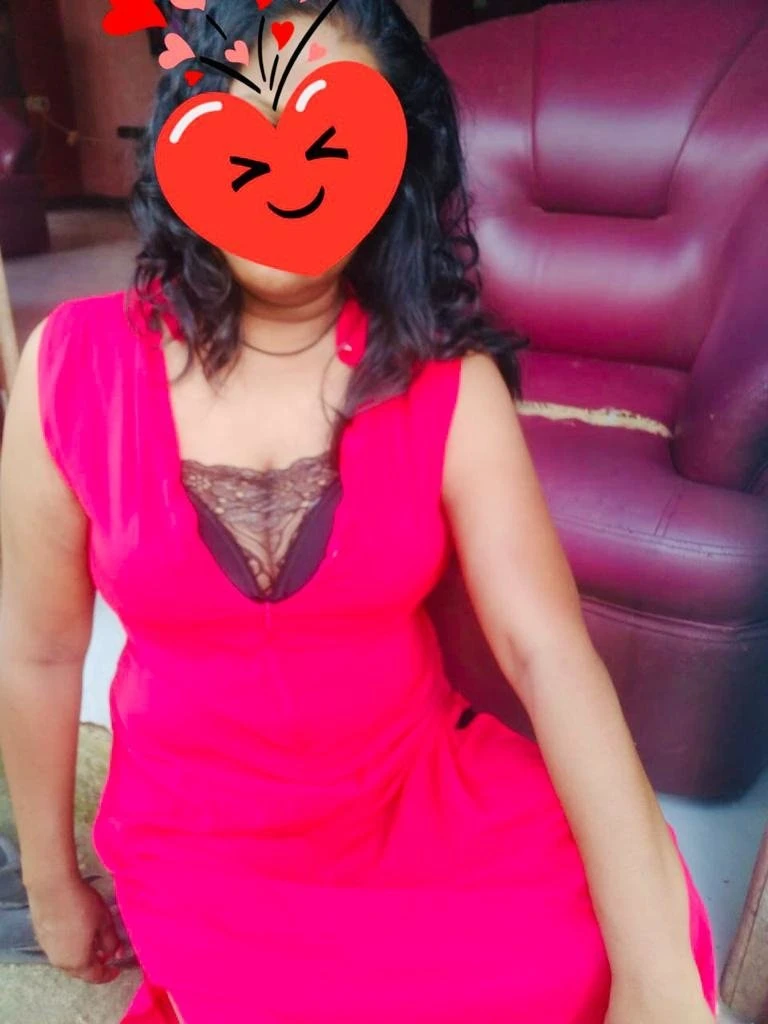 Sadani – Sri Lankan escort in Colombo — 3 / 4