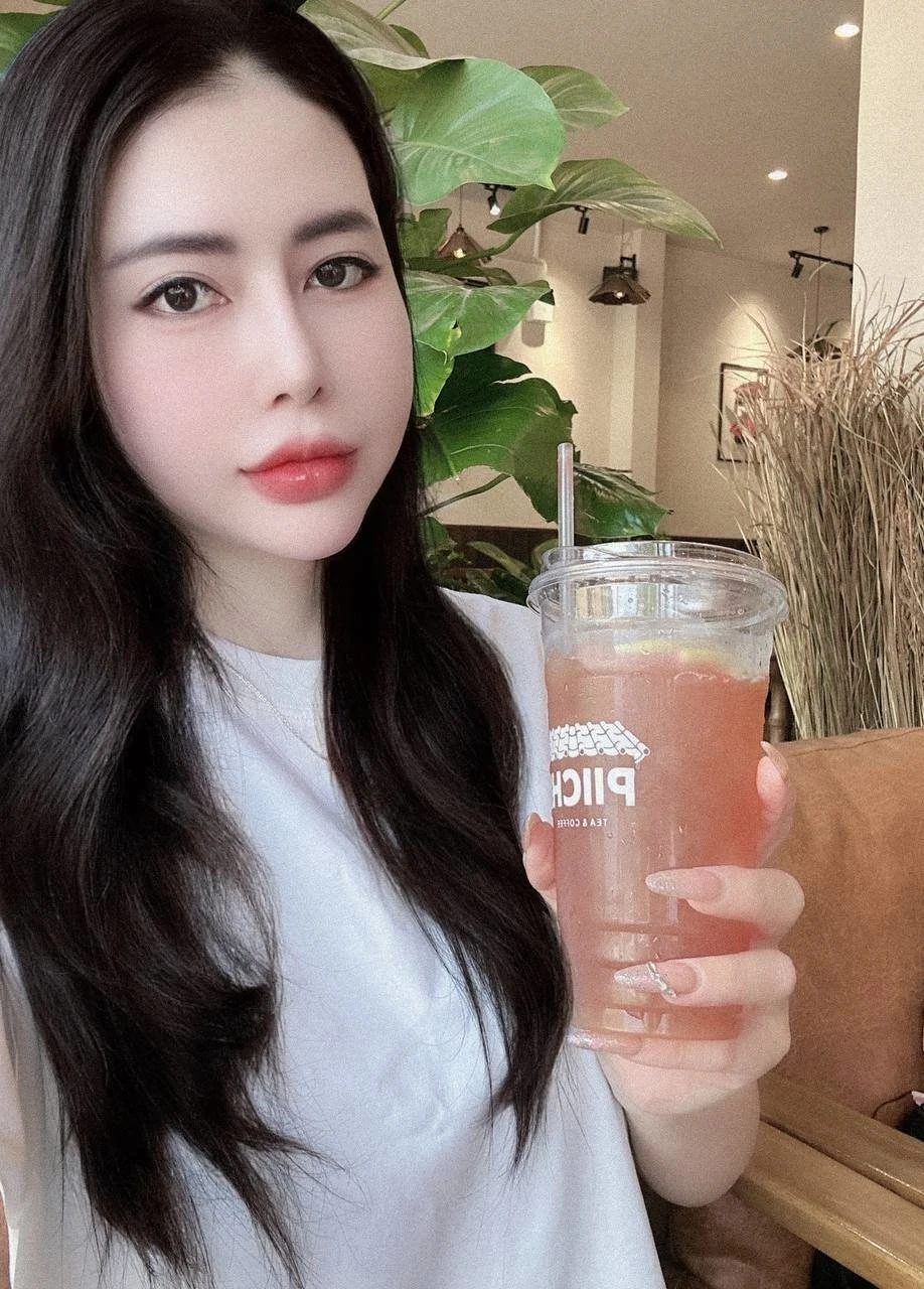 Bé Phương – Vietnamese escort in Ho Chi Minh City — 4 / 7