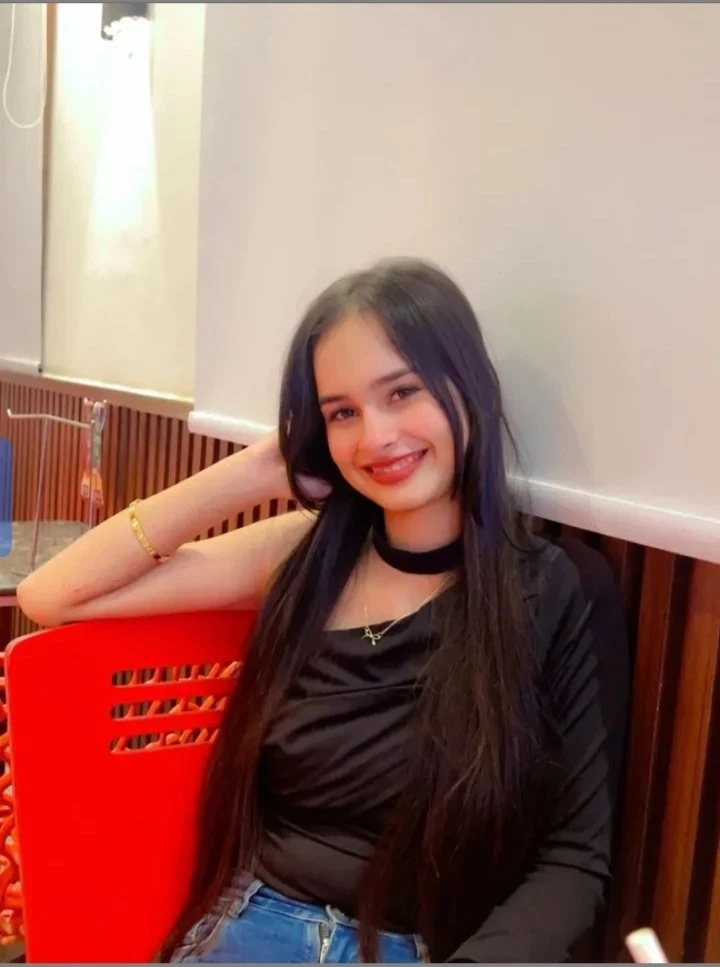 Prachi Panday – Indian escort in Hyderabad — 3 / 5