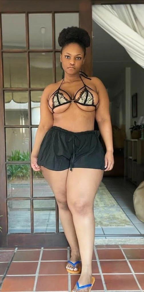 New arrival – Colombian escort in New Delhi — 4 / 5