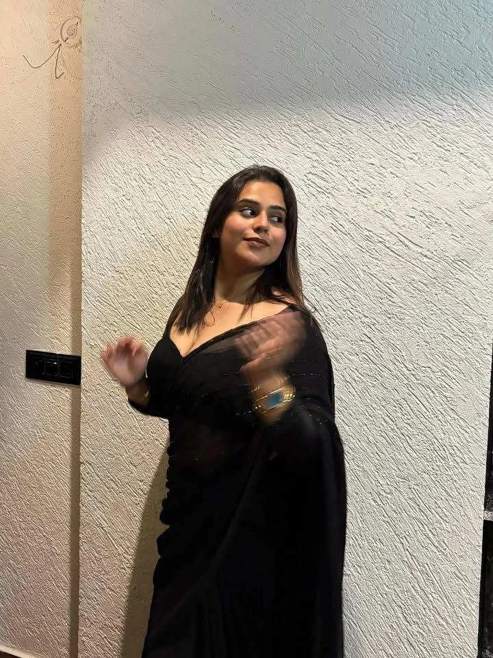 Monika – Indian escort in Noida — 3 / 8