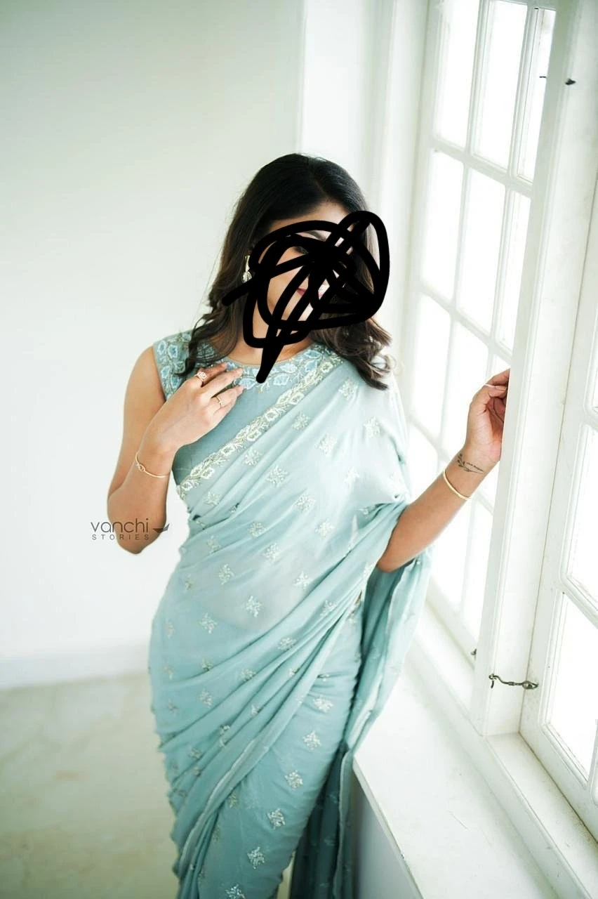 Gopika mallu girl Vip – Costa Rican escort in Kochi — 3 / 5