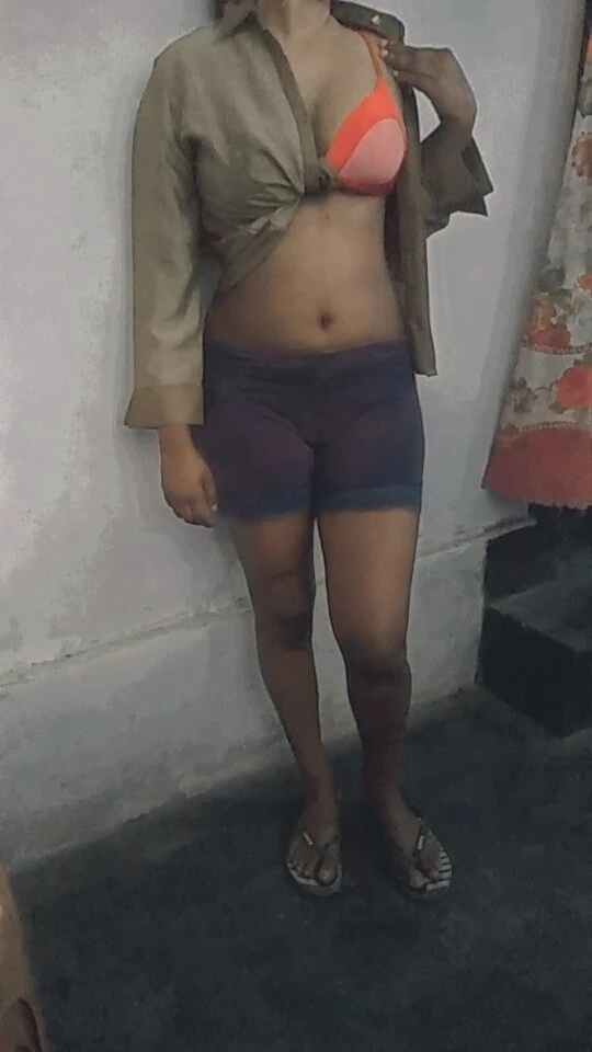 Yureni Live Web Cam Modling Girl – Sri Lankan escort in Colombo — 5 / 6