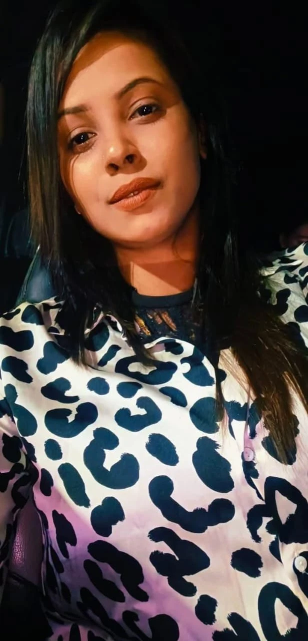 Megha – Indian escort in Mumbai — 2 / 3