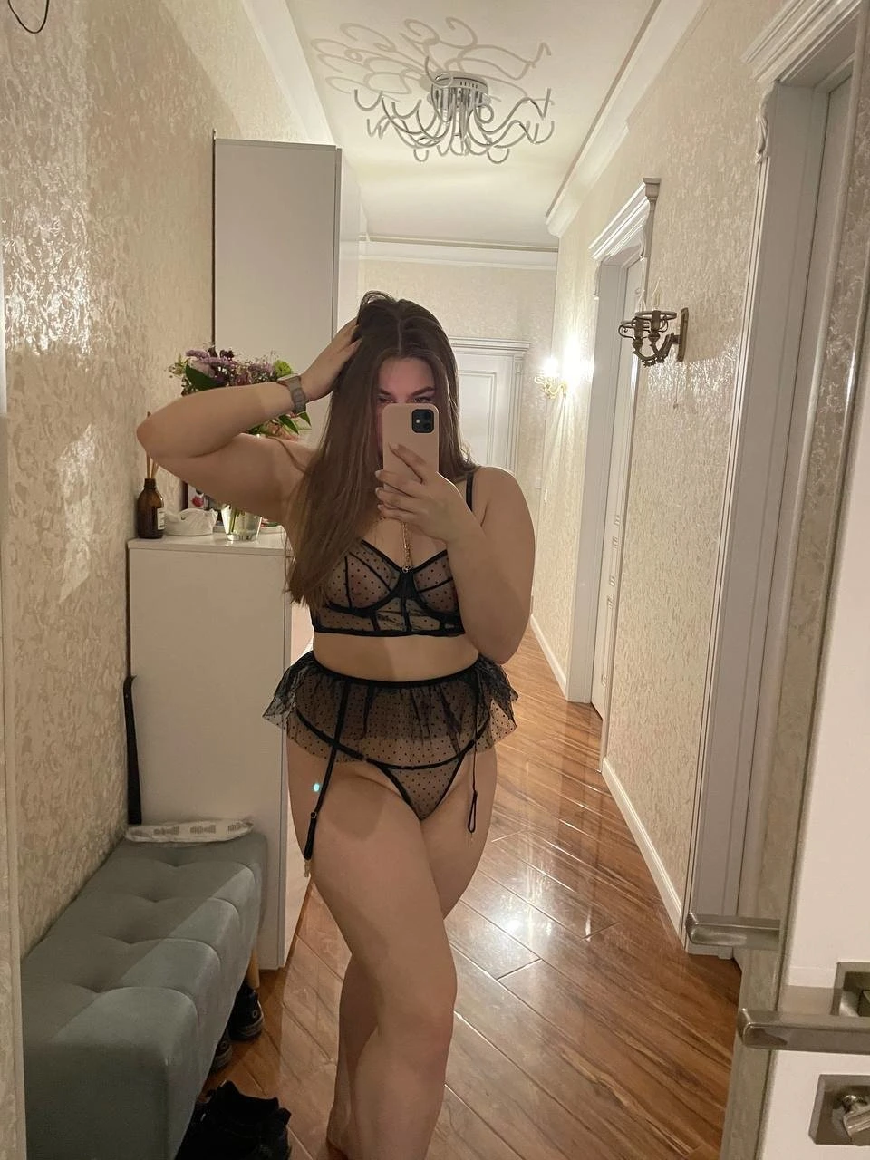 Меланія – Ukrainian escort in Kiev — 3 / 4