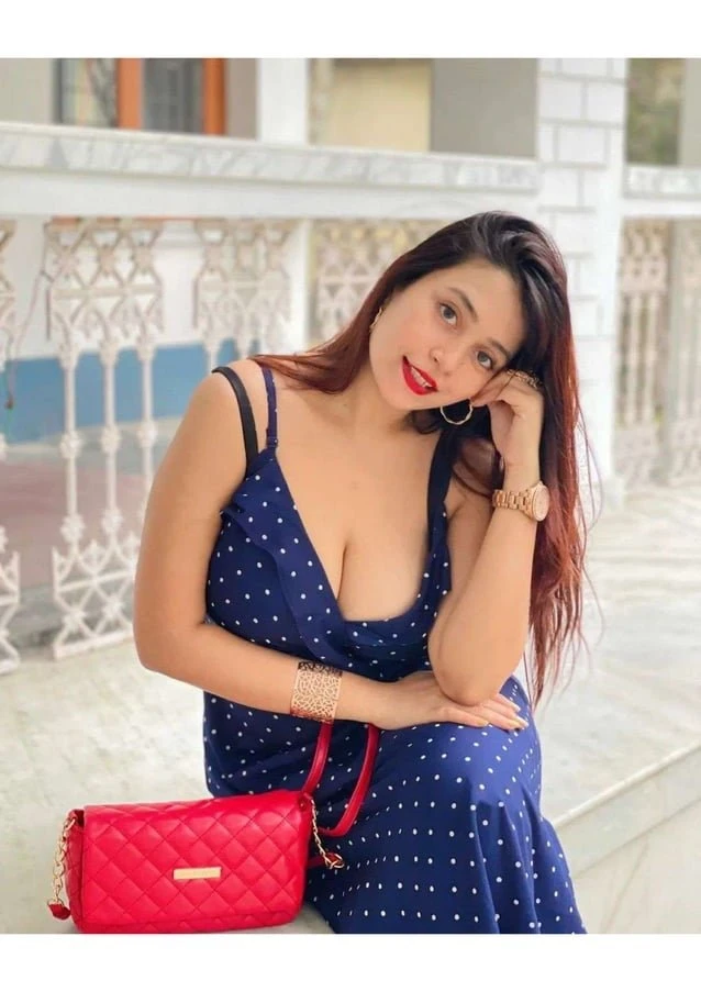 Payal Singh – Indian escort in Hyderabad — 1 / 3