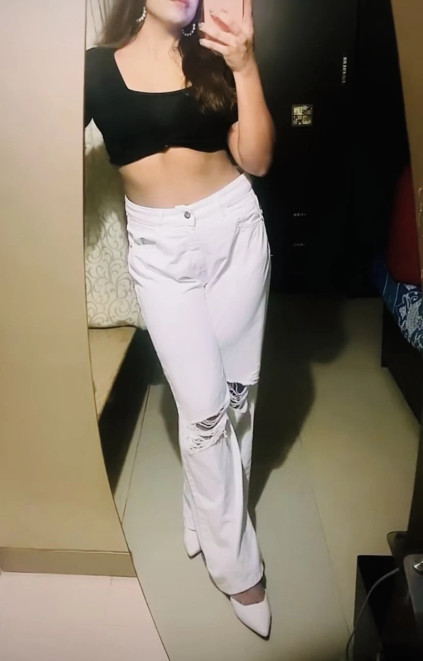 Jasss G – Indian escort in Mumbai — 1 / 2