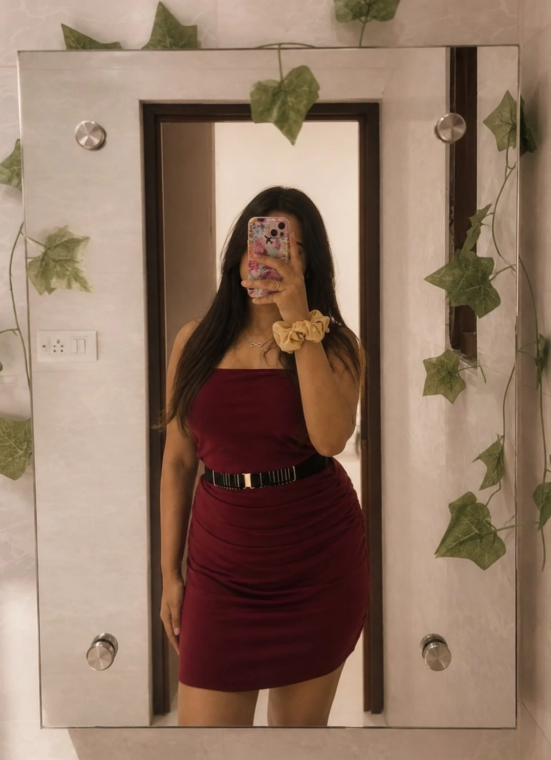 Neha – Indian escort in Indore — 3 / 4