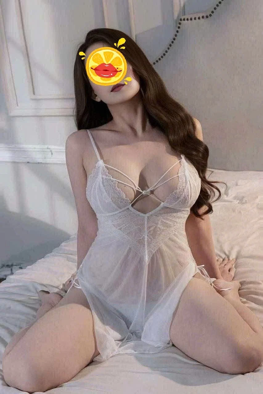 Lyna – South Korean escort in Kathmandu — 13 / 19