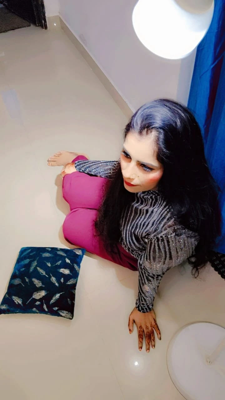 Seema – Indian escort in Hyderabad — 3 / 9