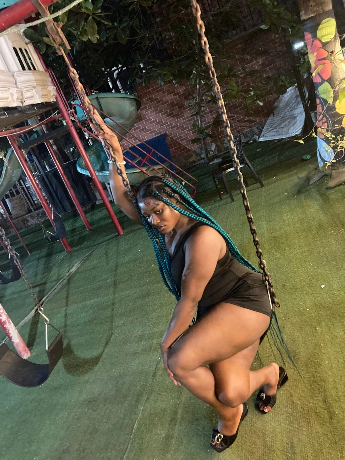 Angel – Rwandan escort in Pune — 2 / 3