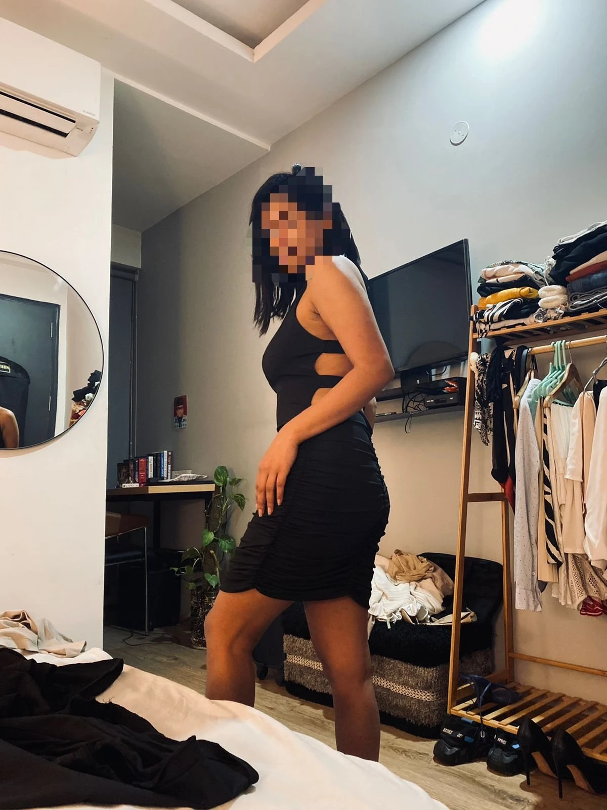 Baby Is Back With Wild Fetish Cam and Re – Indian escort in Mumbai — 3 / 7