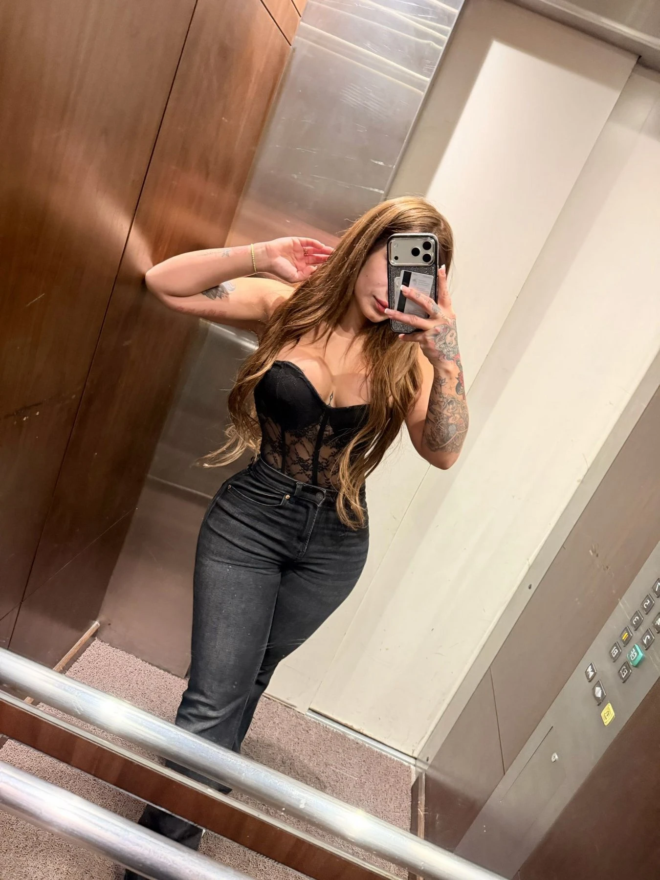 Alicia – Venezuelan escort in Beirut — 15 / 20