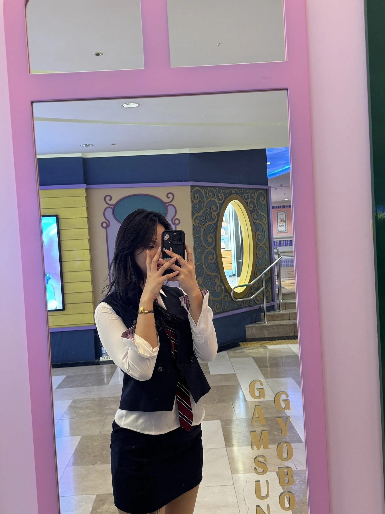 Yuna – South Korean escort in Seoul — 7 / 8