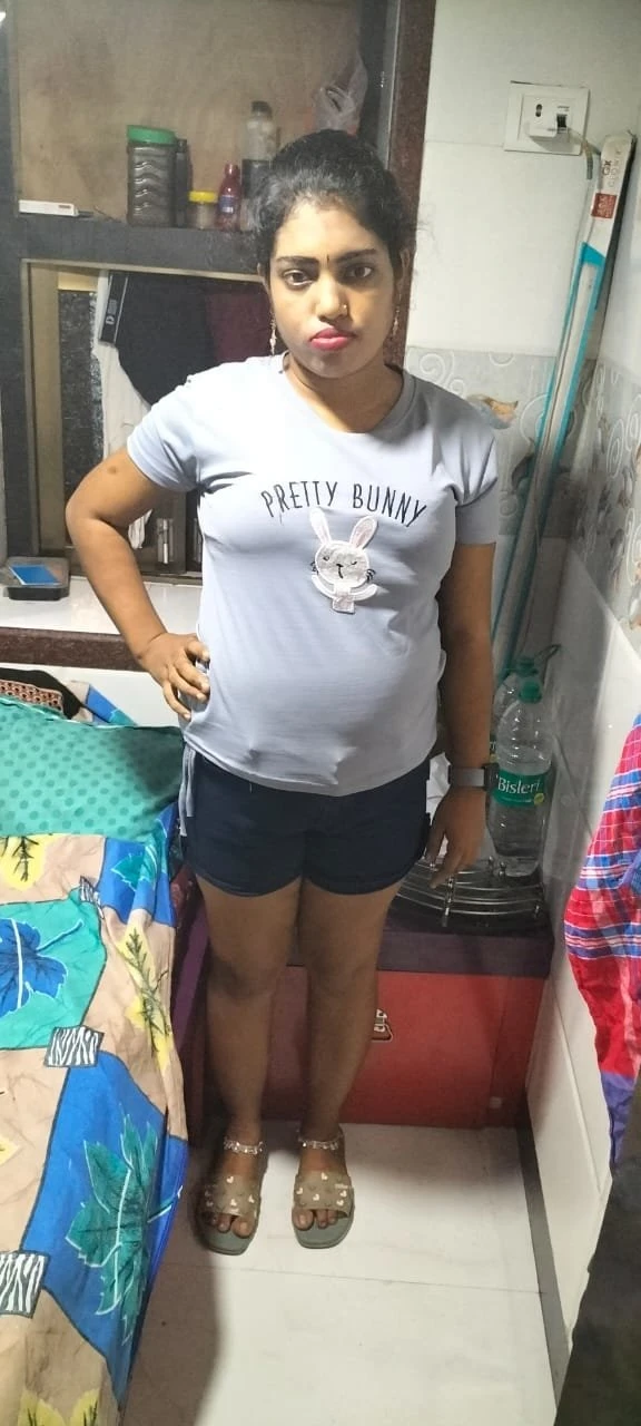 Cam Session with face & real meet – Indian escort in Hyderabad — 5 / 6