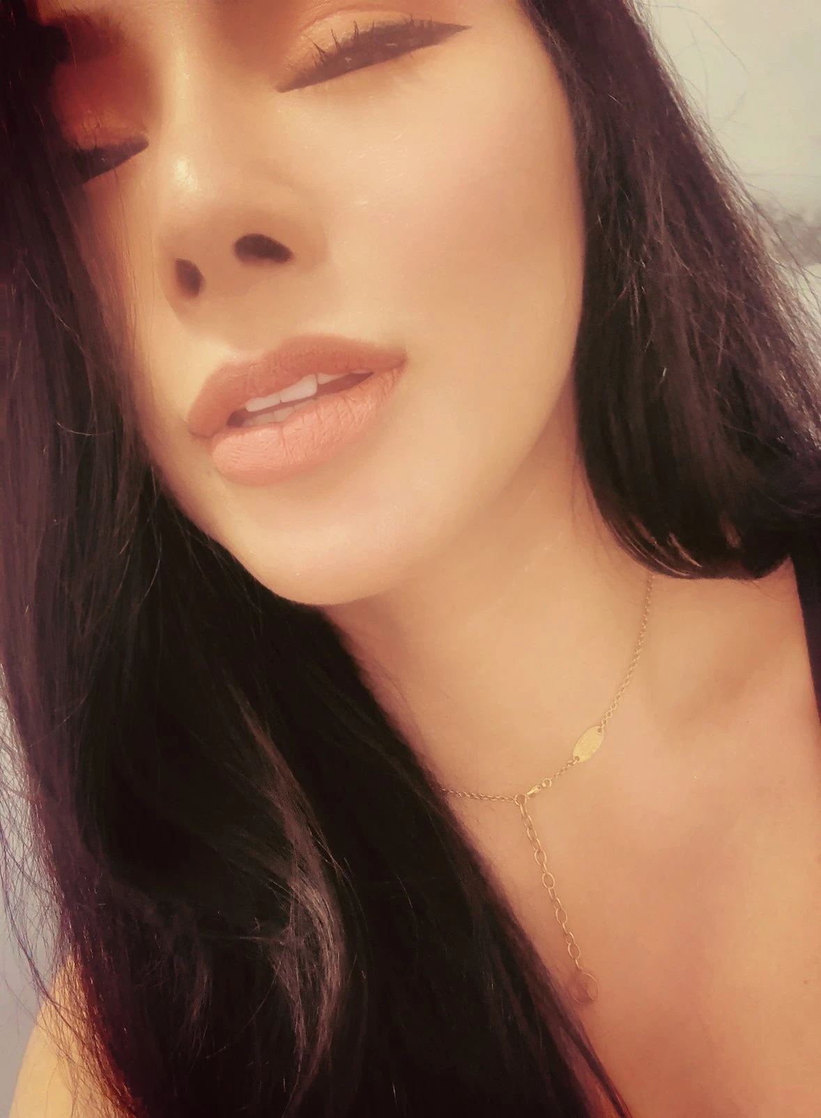 Summer – Vietnamese escort in Ho Chi Minh City — 2 / 8