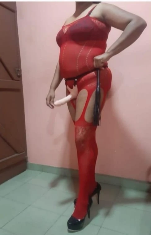 Mistress Punishmet Treatment,Dominatrix – Sri Lankan dominatrix in Colombo — 4 / 5