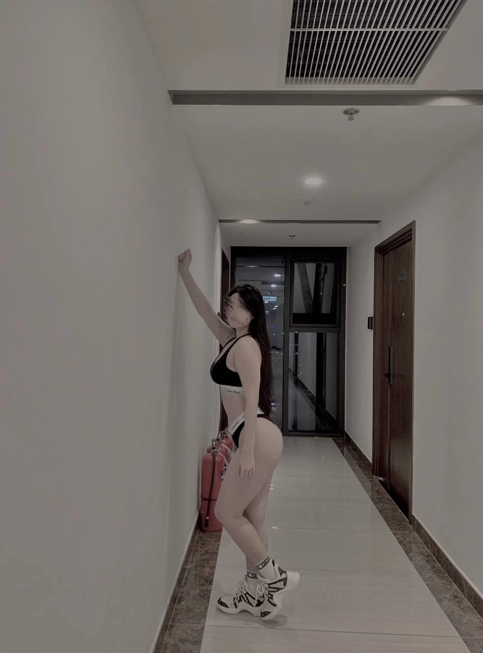 Masha – Vietnamese escort in Ho Chi Minh City — 4 / 13