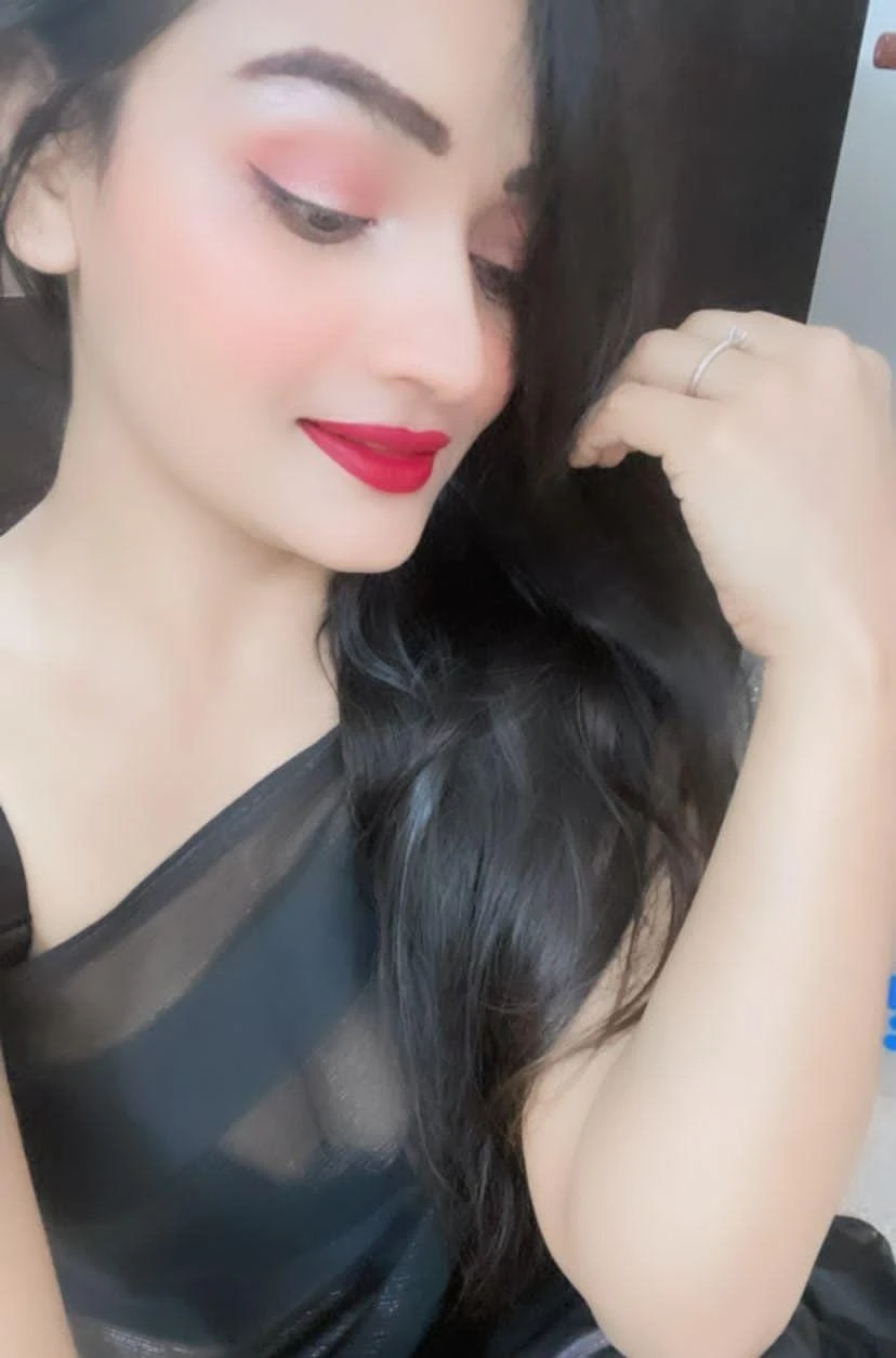 Soumya – Indian escort in Hyderabad — 4 / 5