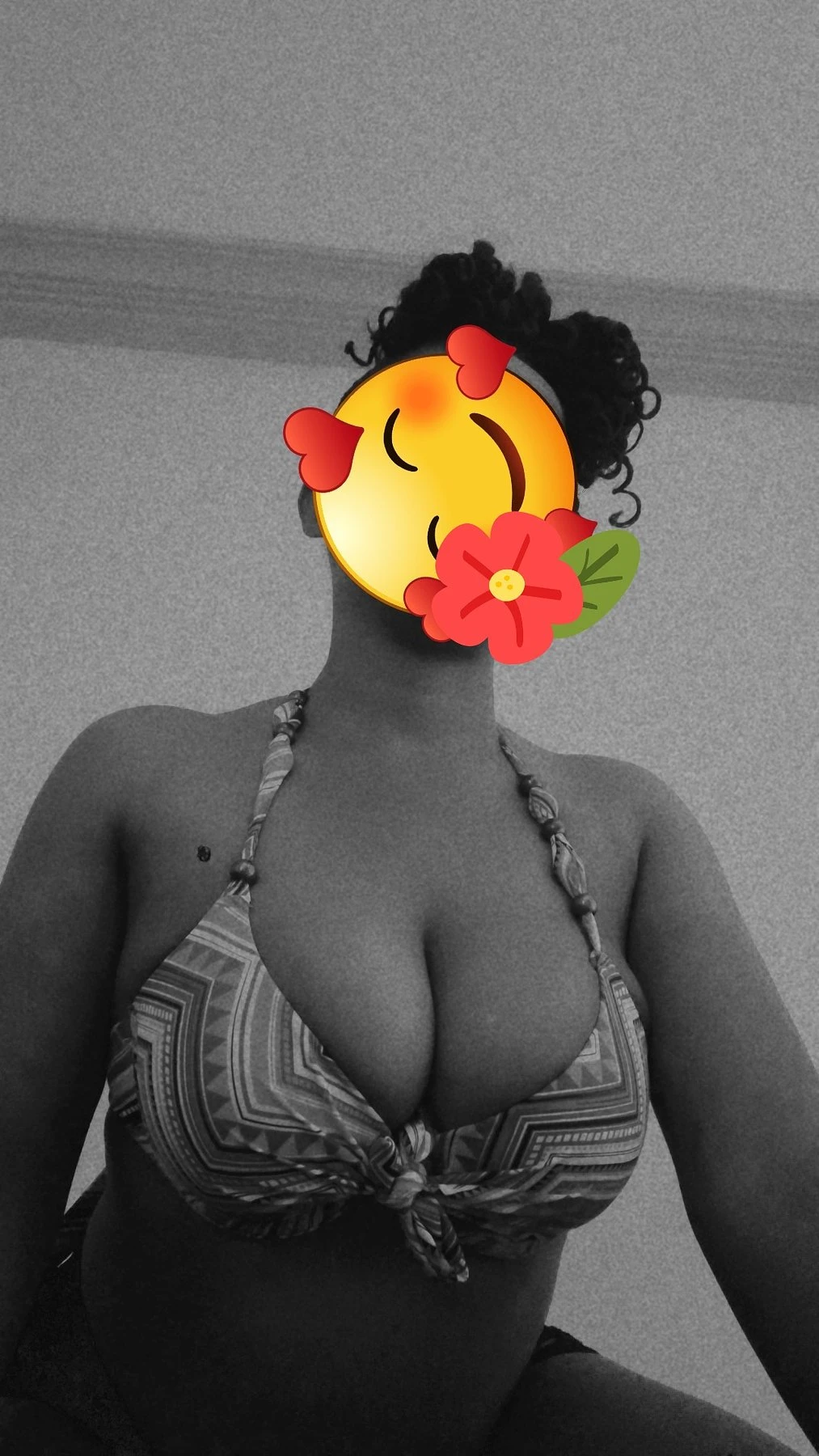 Cindy – Cameroonian escort in Lomé — 3 / 4