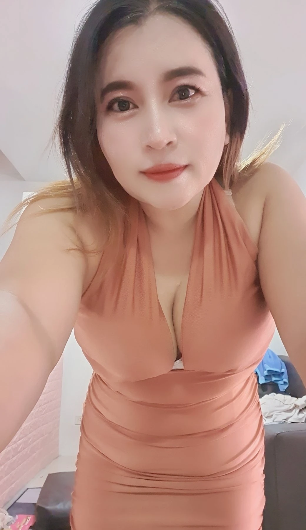 Mona – Togolese escort in Thane — 2 / 5