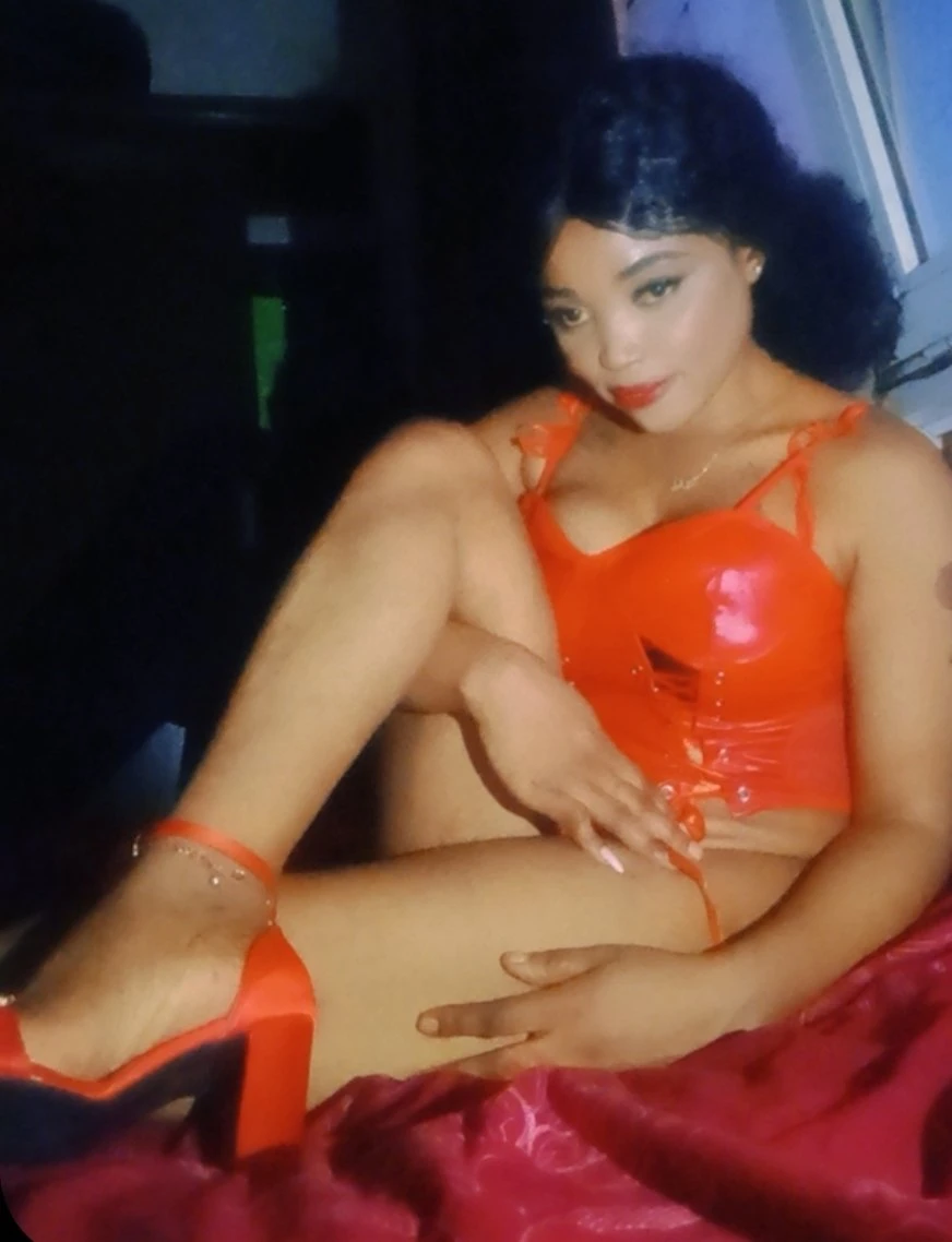 Joy – Ghanaian escort in Beirut — 4 / 5