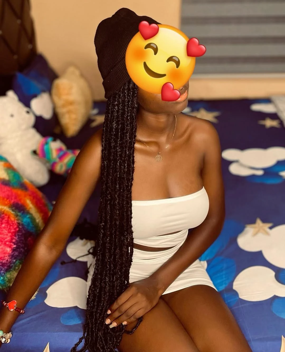 Juicy booty Adrine – South African escort in Mumbai — 2 / 5