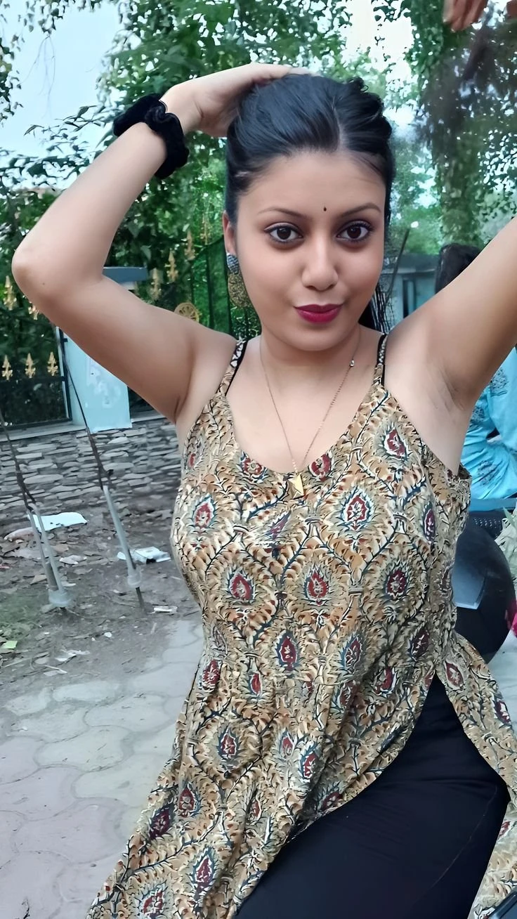 Kajal Mandal – Albanian escort in Mumbai — 2 / 4
