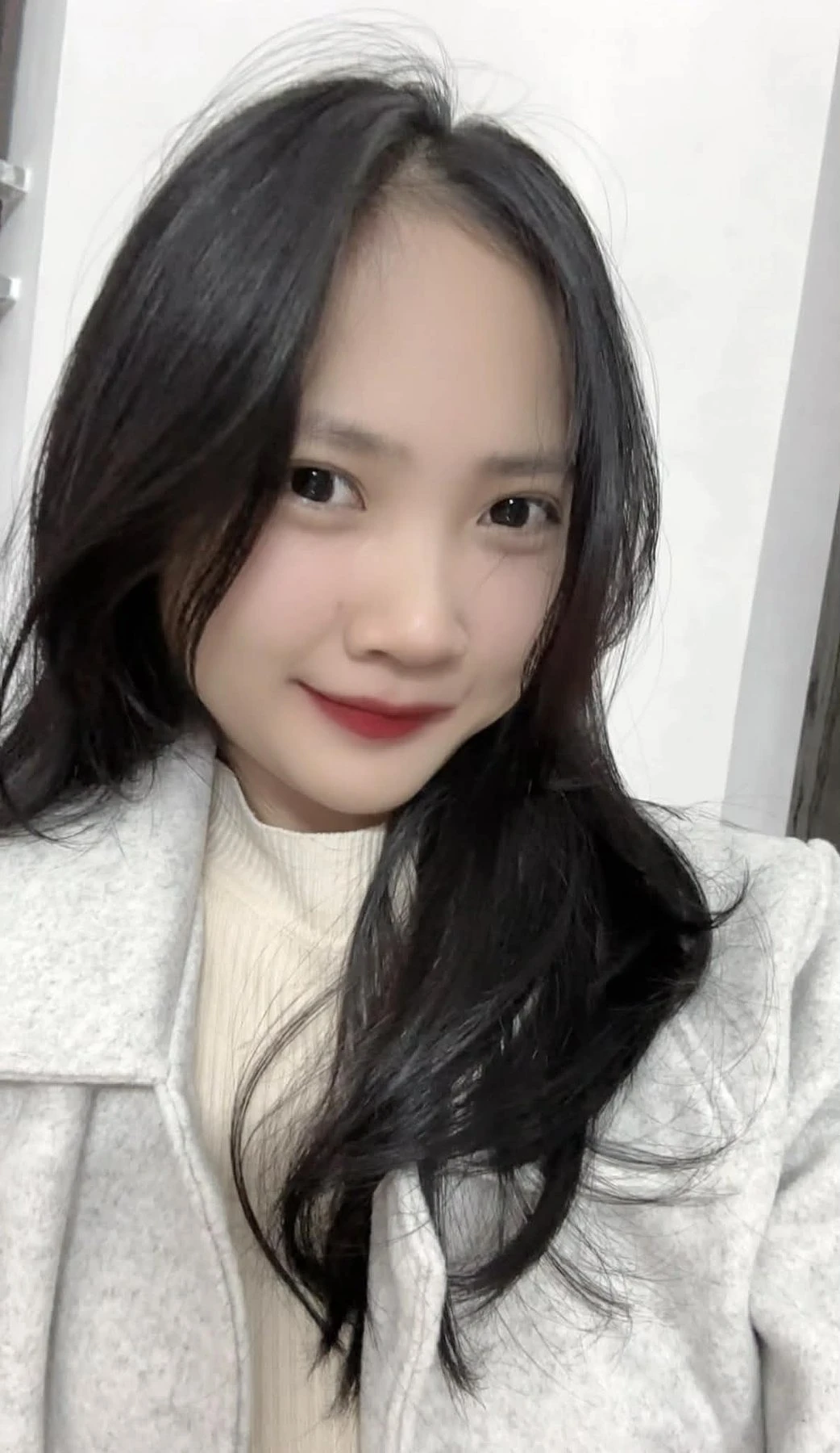 Arwen – South Korean escort in Mumbai — 3 / 8