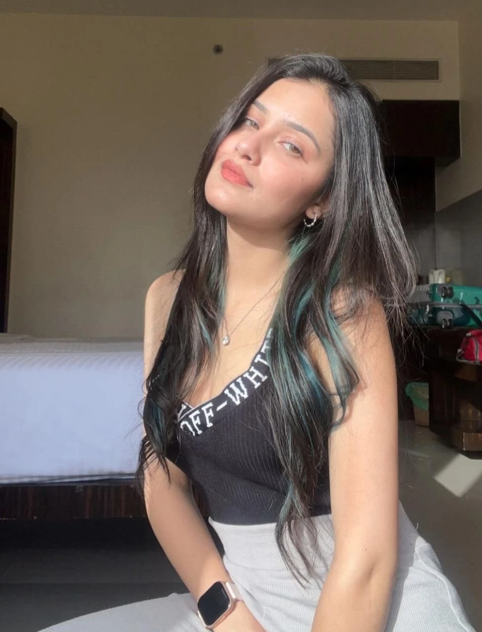 Priya KOLKATA ESCORT SERVICE PROVIDED CA – Indian escort in Kolkata — 1 / 2