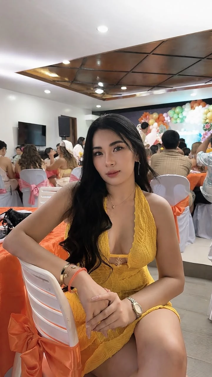 ELOI, the sexpert – Singaporean escort in Mumbai — 11 / 13