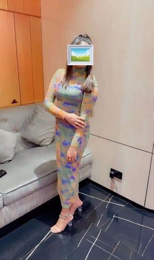 922 O5436 O4 Independent Girl Model Call – Indian escort in New Delhi — 1 / 3