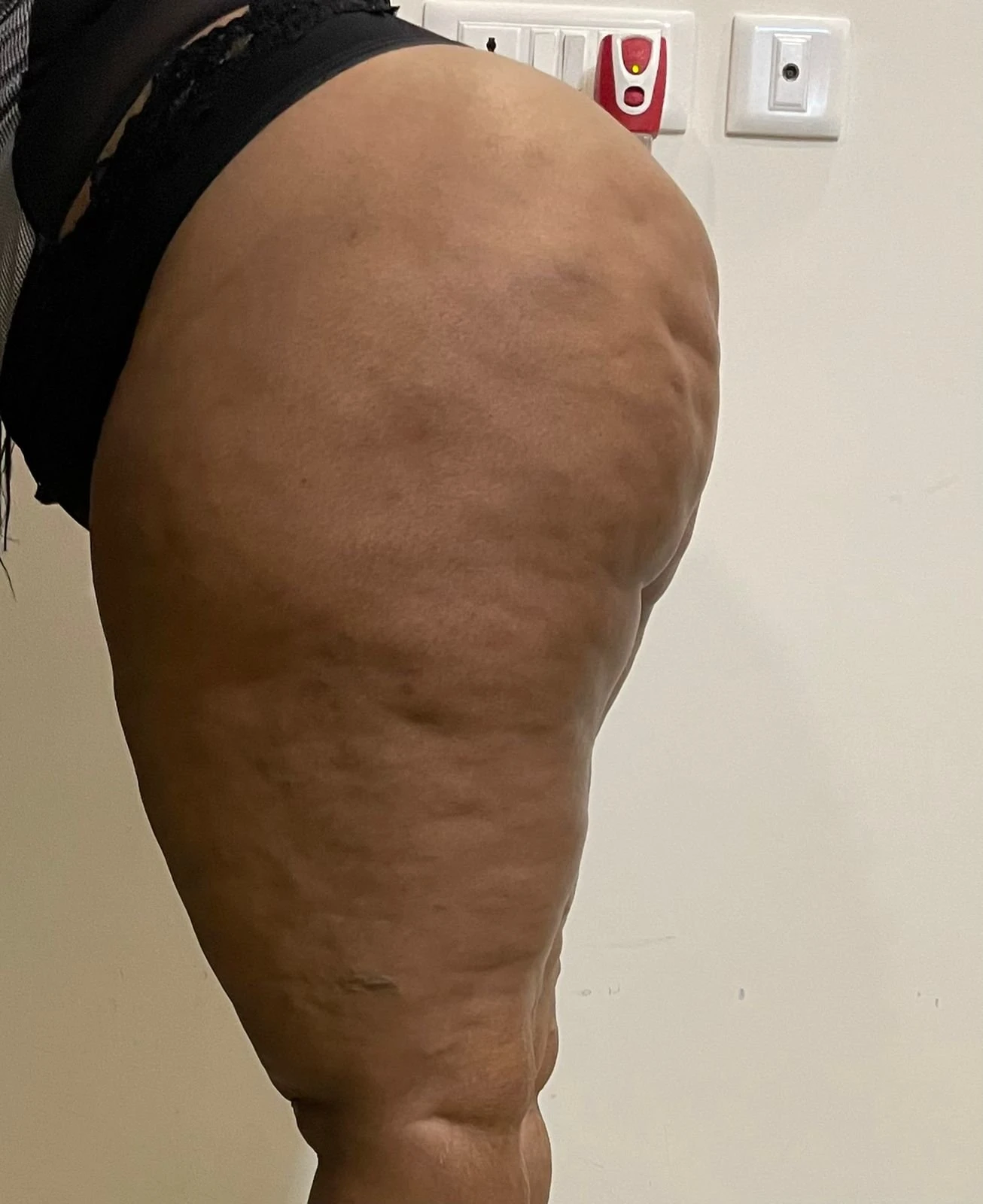 Qeen v Big Ass – South African escort in New Delhi — 5 / 6