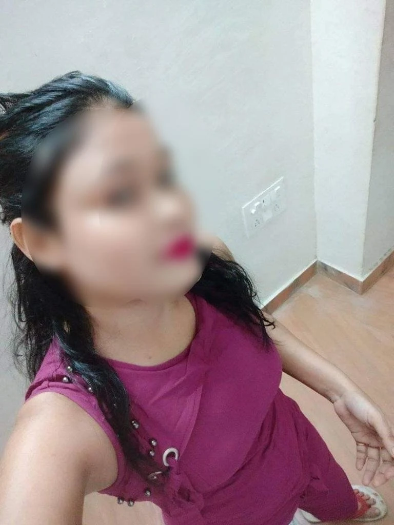 Anjali Independent – Indian escort in Hyderabad — 2 / 4
