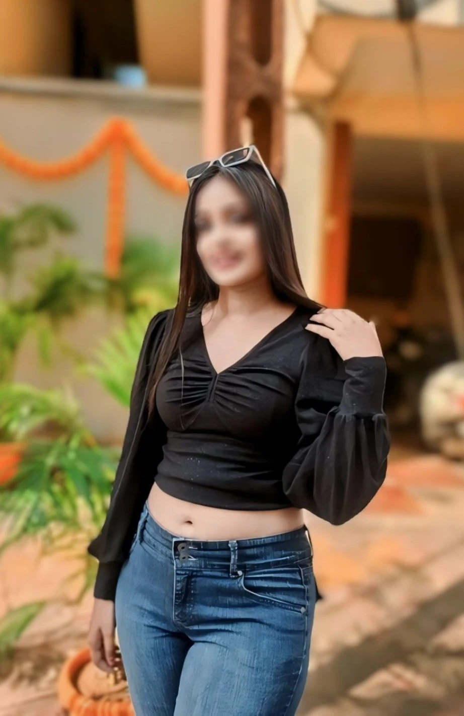 Cam Show and Meet – Indian escort in Pune — 2 / 3