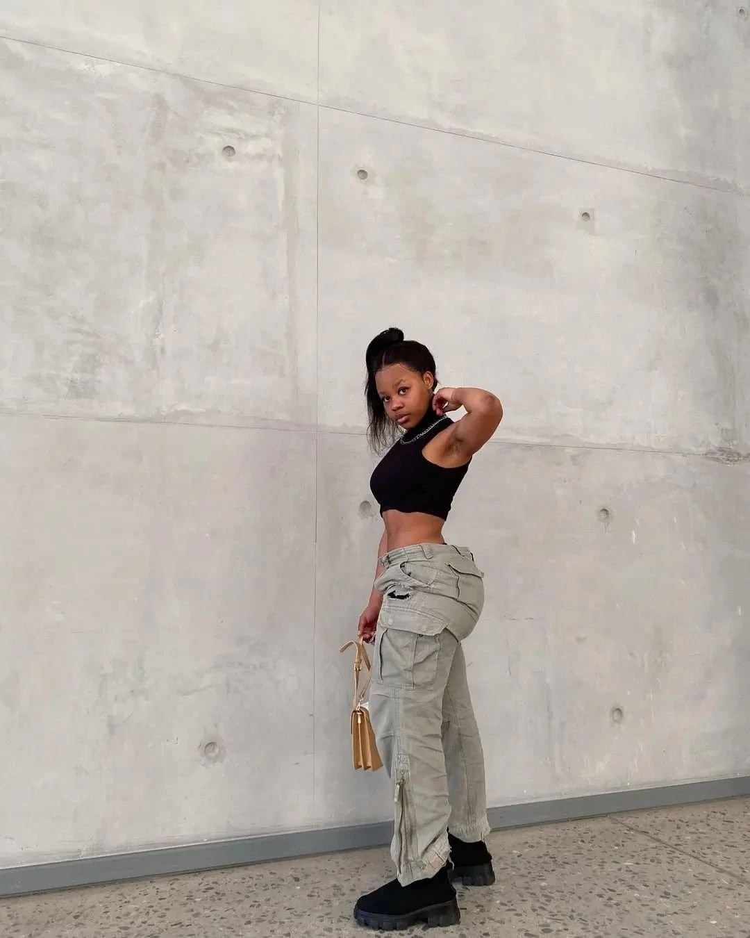 Queen P – South African escort in Hyderabad — 3 / 4