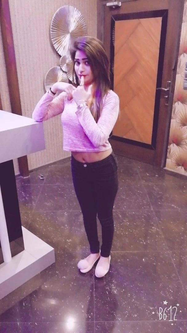 Amina Call Girls – Pakistani escort in Karāchi — 2 / 11