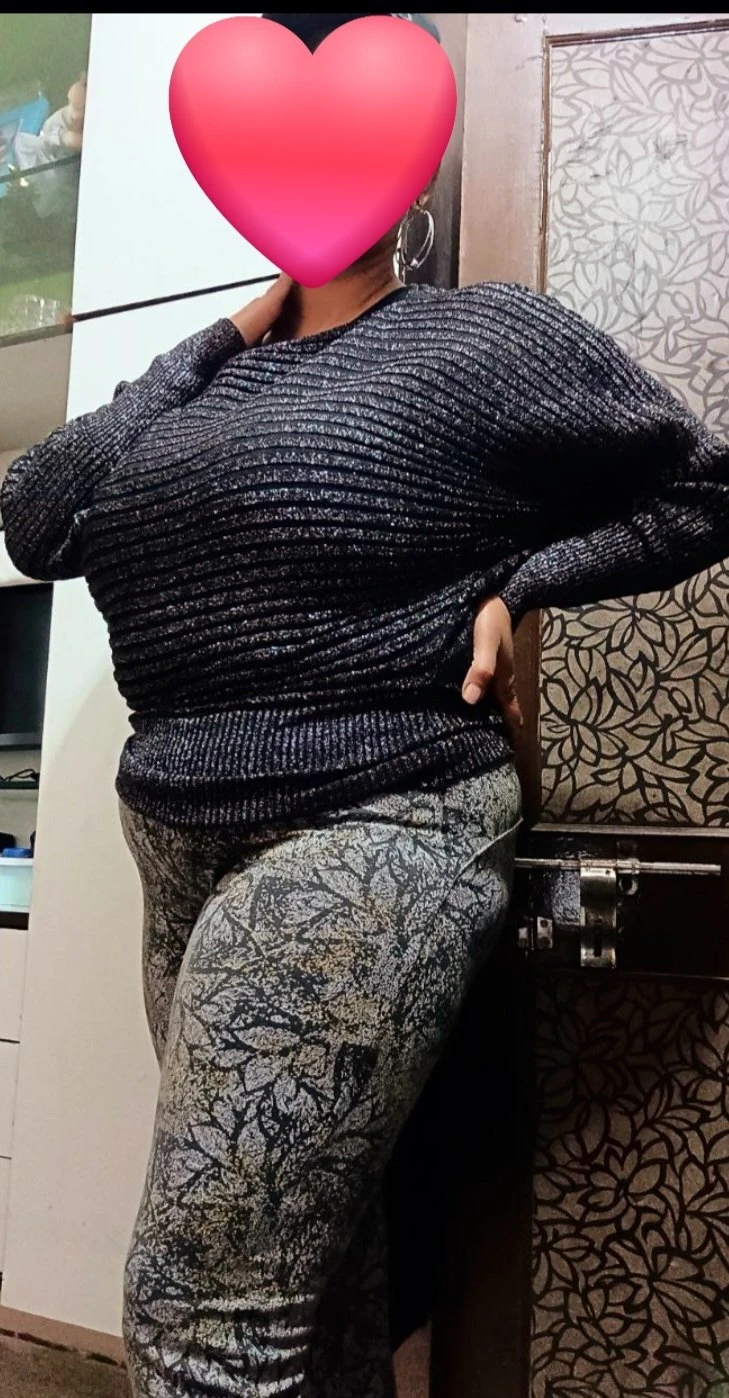 Pari_Angel (Slim busty bhabhi) – Indian escort in New Delhi — 3 / 5
