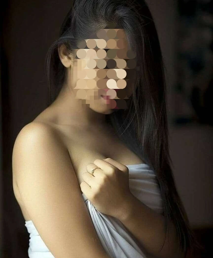 KOMAL REAL MEET AND CAM SERVICE – Indian escort in Mumbai — 4 / 6