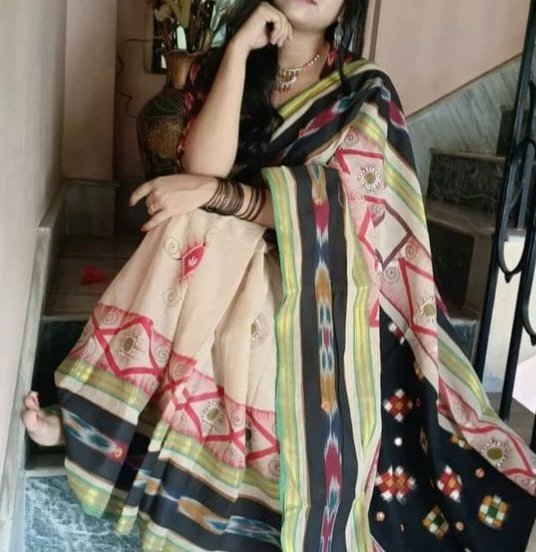 Hot Bhabhi – escort in Mumbai — 2 / 4