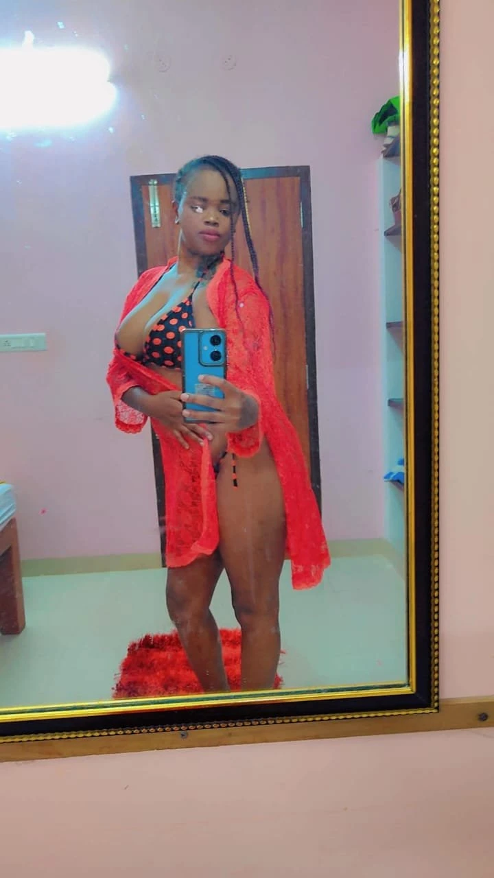 Kate – Egyptian escort in Pondicherry — 2 / 5